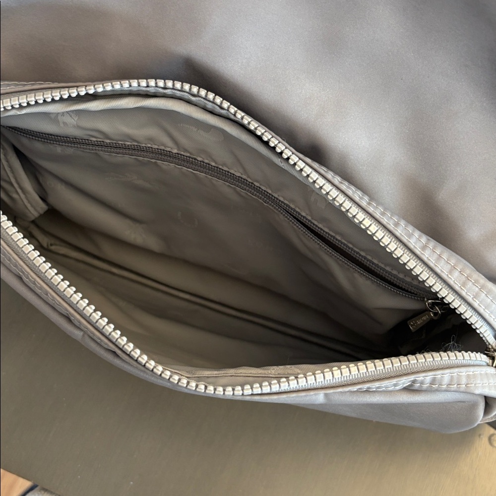 Longchamp Light Gray Nylon Messenger Bag with Front Zip - Picture 2 of 2